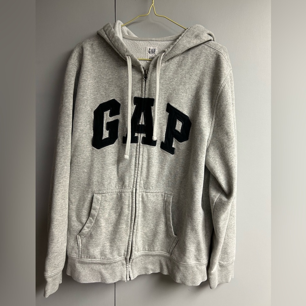 GAP sweatshirt. Size L. Full zip grey